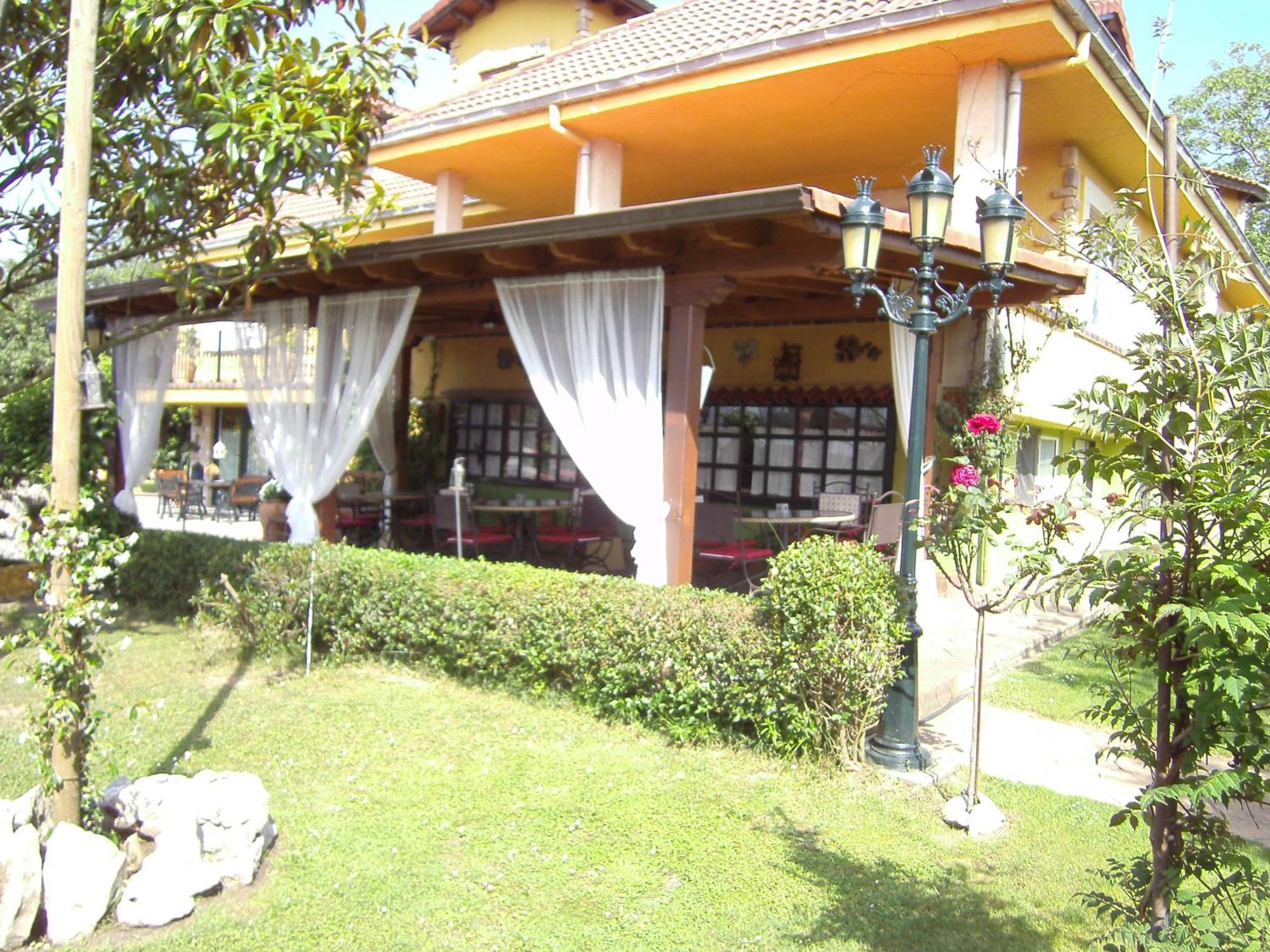 Hosteria Las Fuentes Rubayo ภายนอก รูปภาพ
