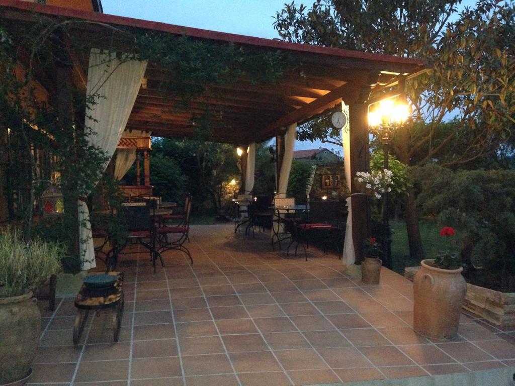 Hosteria Las Fuentes Rubayo ภายนอก รูปภาพ