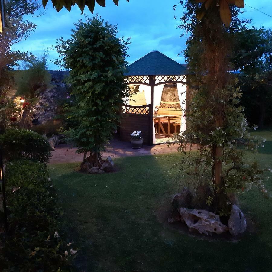 Hosteria Las Fuentes Rubayo ภายนอก รูปภาพ