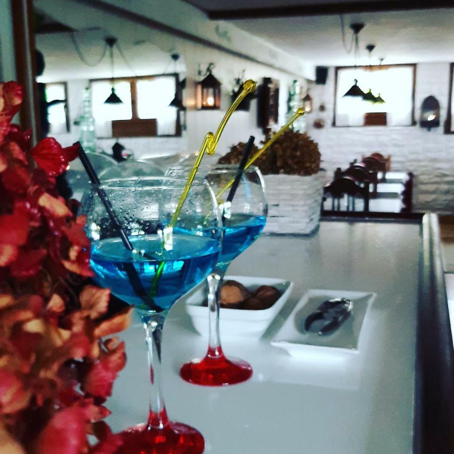 Hosteria Las Fuentes Rubayo ภายนอก รูปภาพ